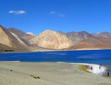 Tour of Pangong with Tsomoriri Lake in Ladakh